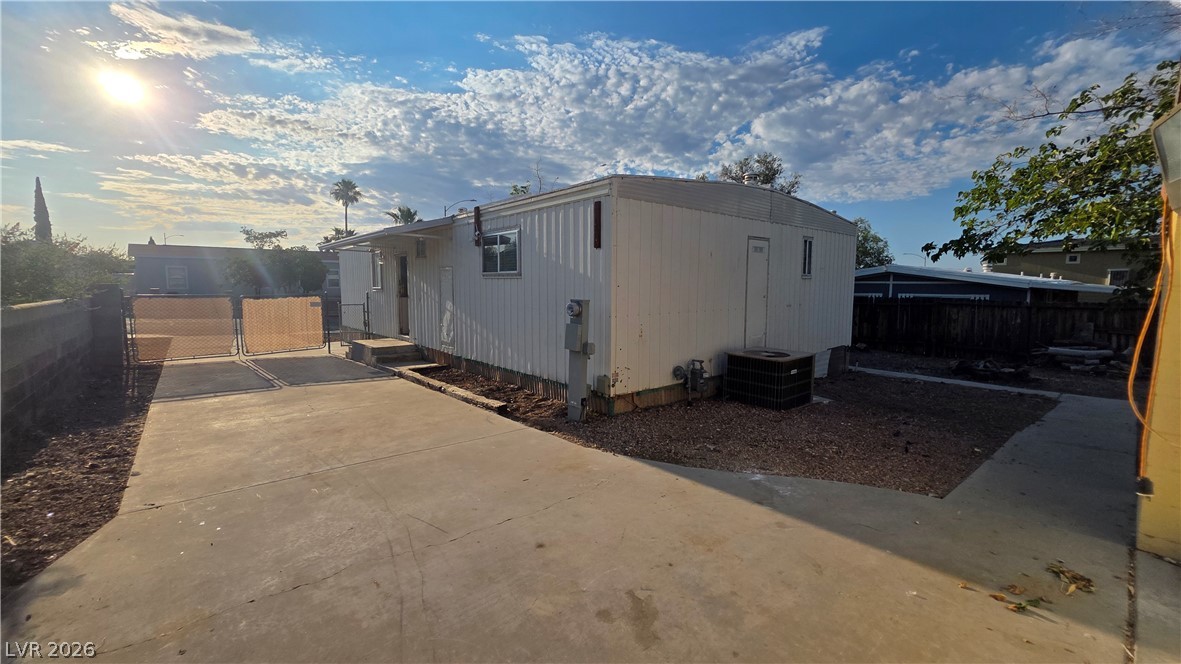 1316 Aspen Drive Property Photo 4