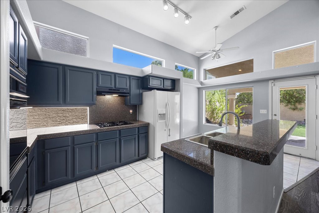 24 Olive Tree Court Property Photo 19