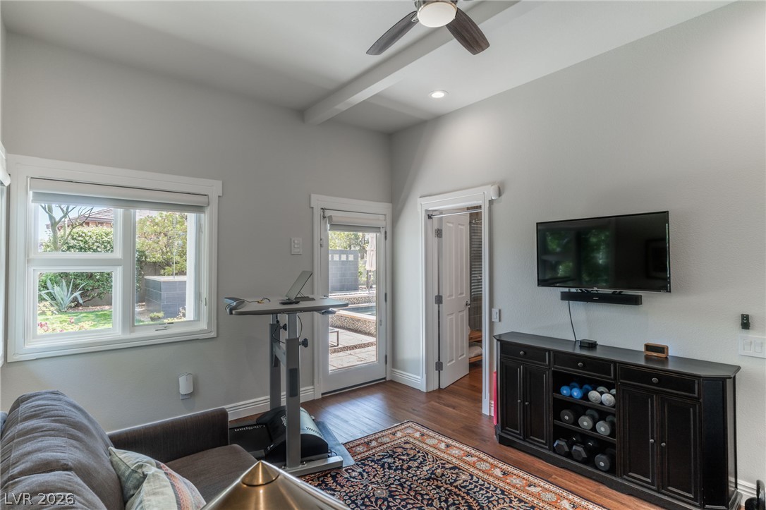 1908 Soaring Court Property Photo 24