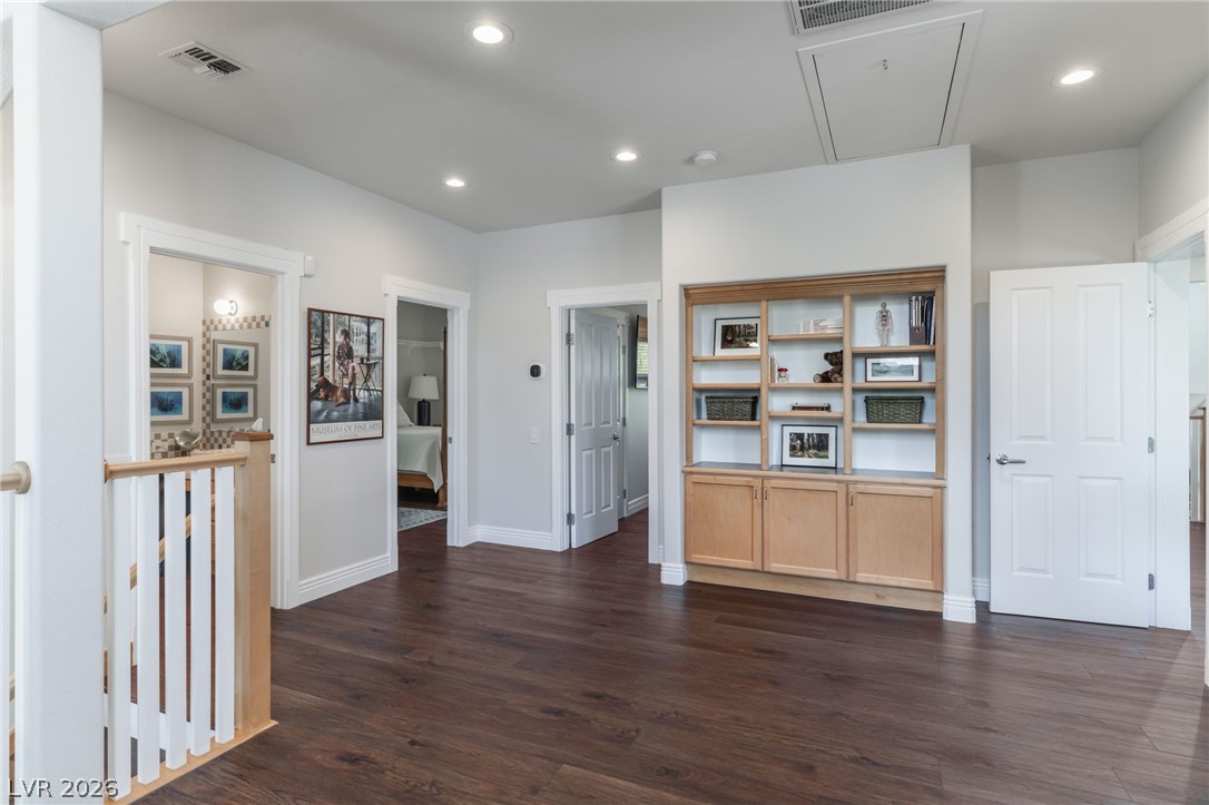 1908 Soaring Court Property Photo 28