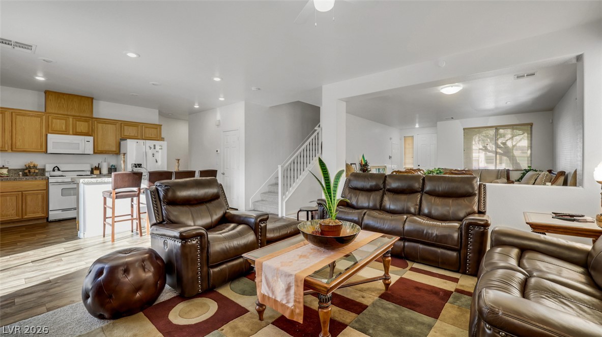 4025 Cunning Fellow Court Property Photo 7
