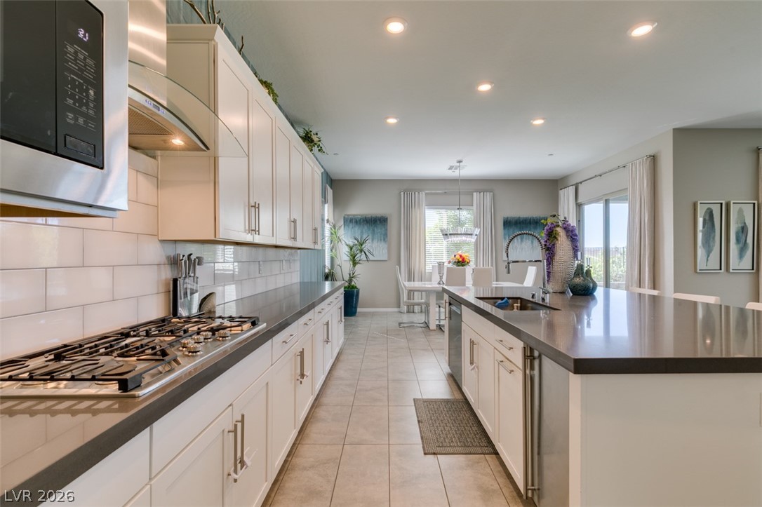 779 Glowing Horizon Street Property Photo 14