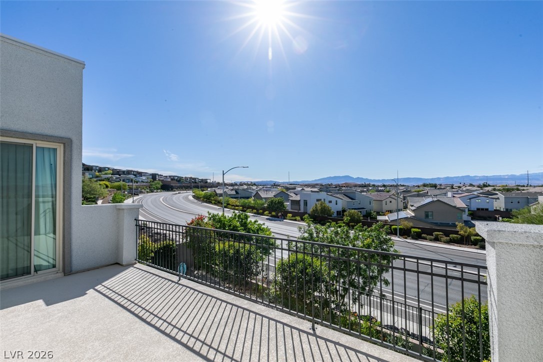 779 Glowing Horizon Street Property Photo 35