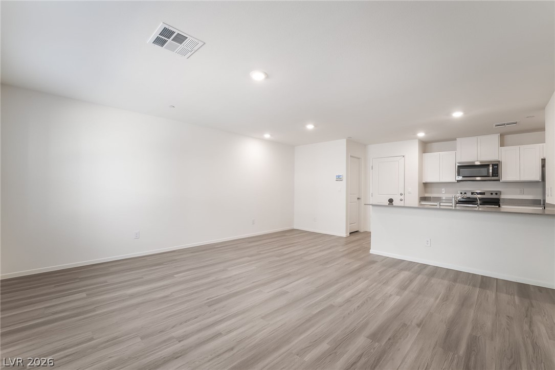 9472 Peaceful River Avenue Property Photo 3