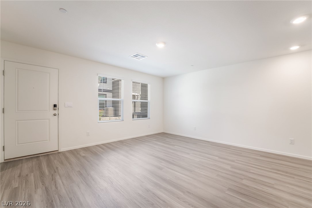 9472 Peaceful River Avenue Property Photo 8