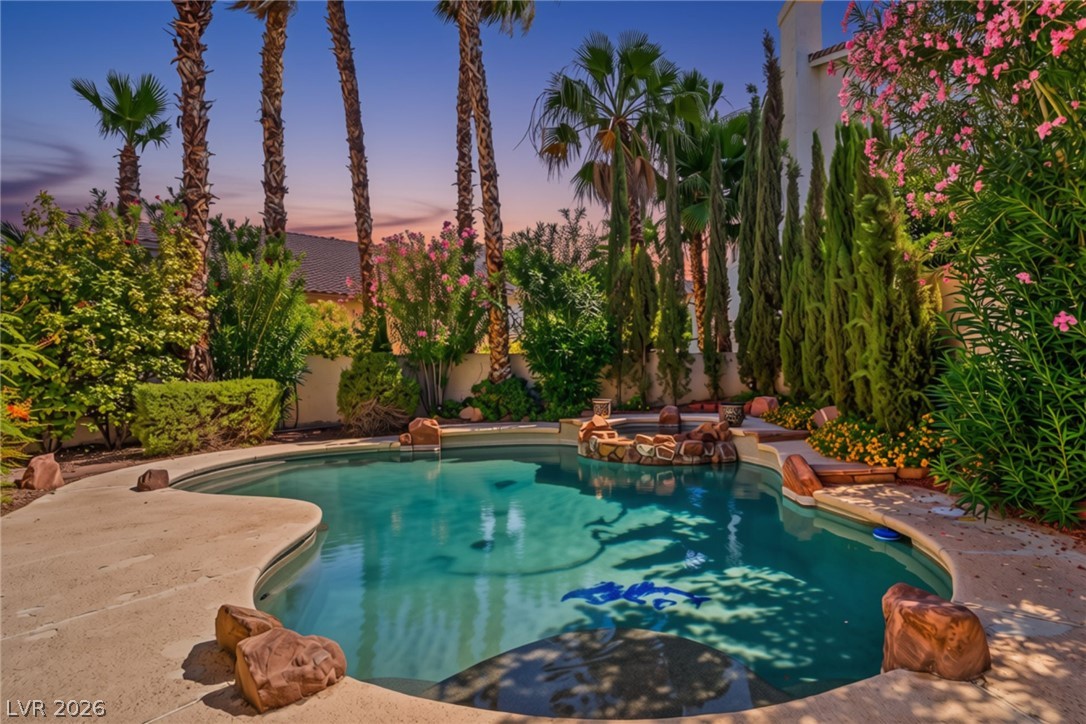 1898 Desert Forest Way Property Photo 2