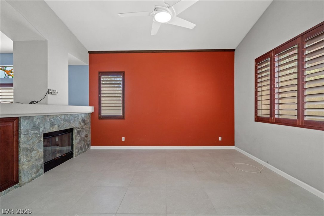 1898 Desert Forest Way Property Photo 10