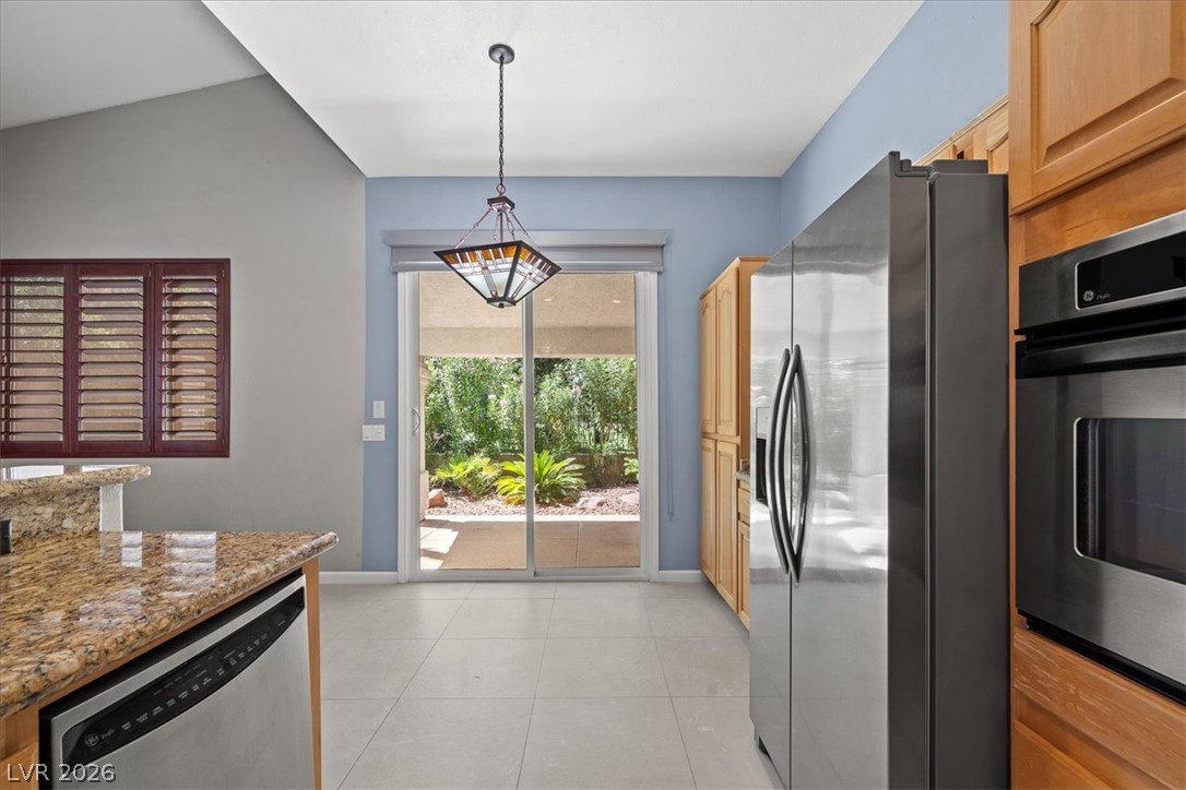1898 Desert Forest Way Property Photo 17