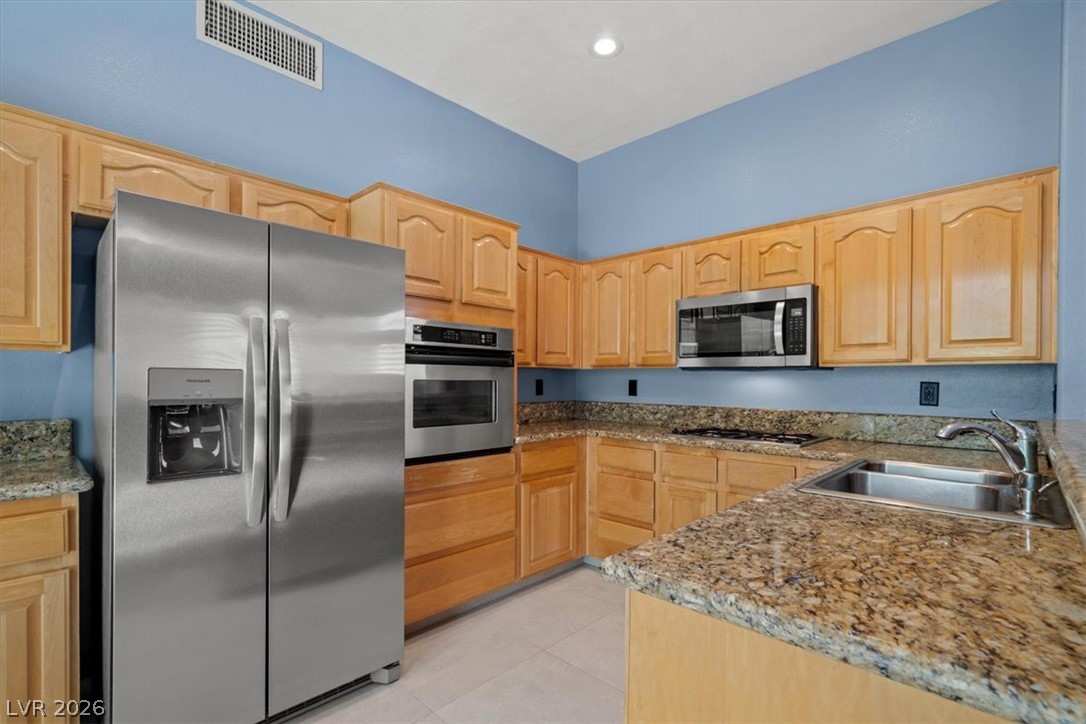 1898 Desert Forest Way Property Photo 21