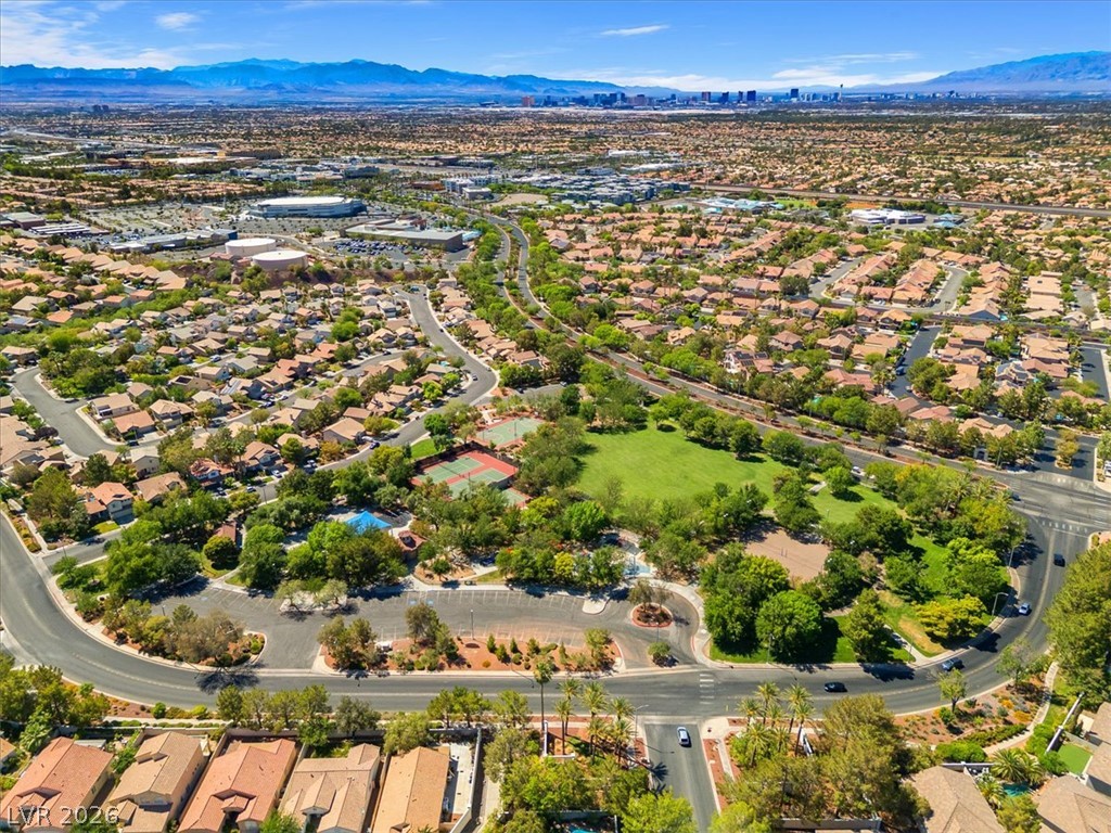 1898 Desert Forest Way Property Photo 40