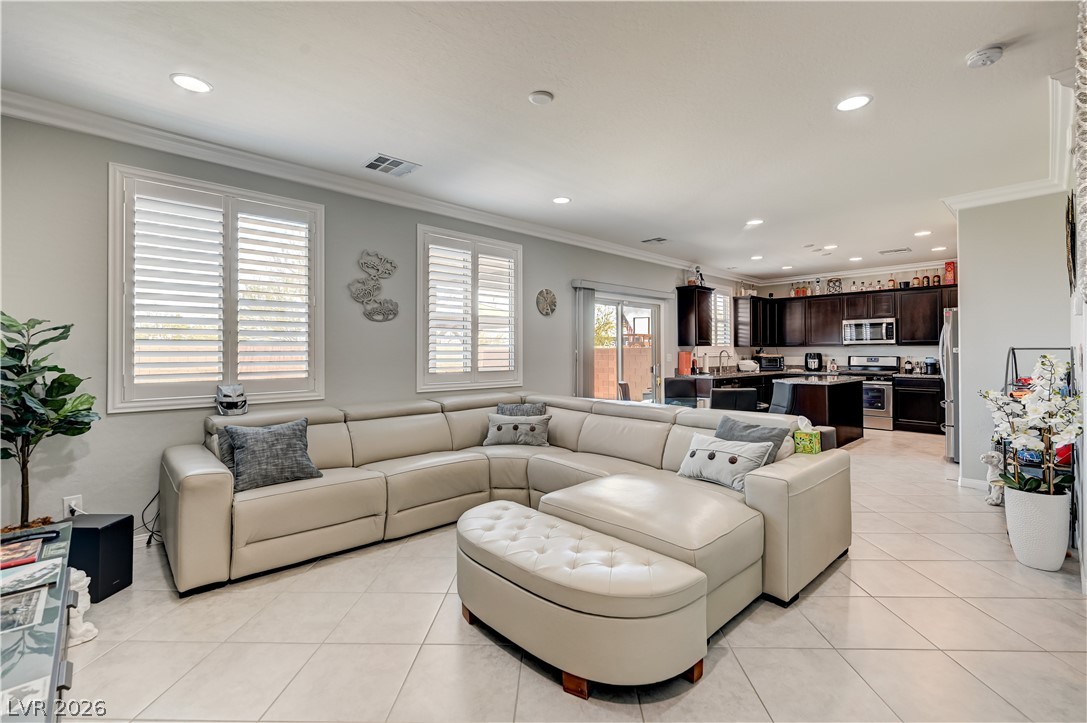 8994 Sky Lux Place Property Photo 8