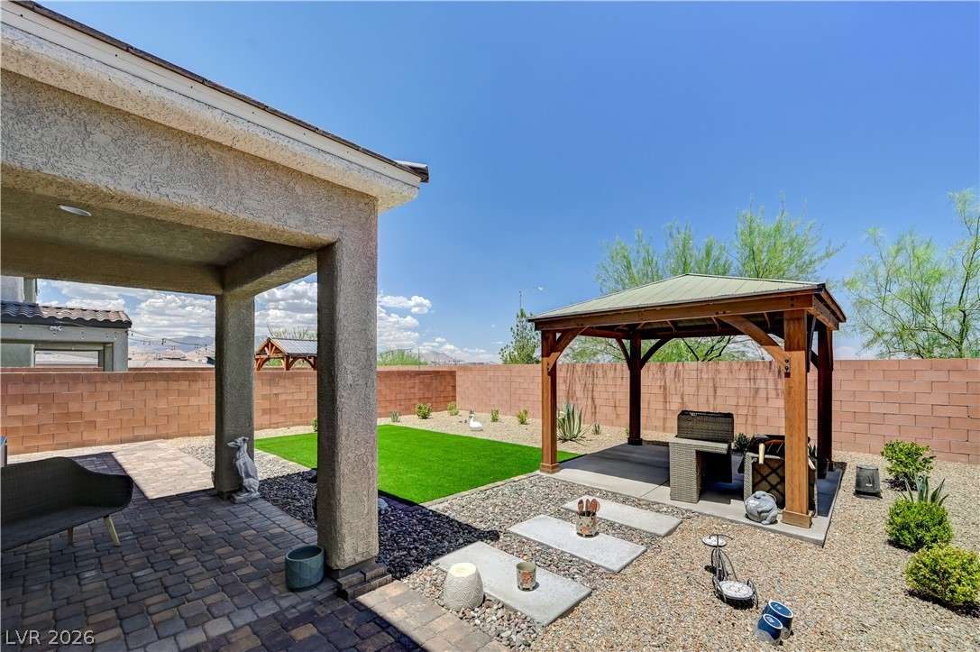 8994 Sky Lux Place Property Photo 47
