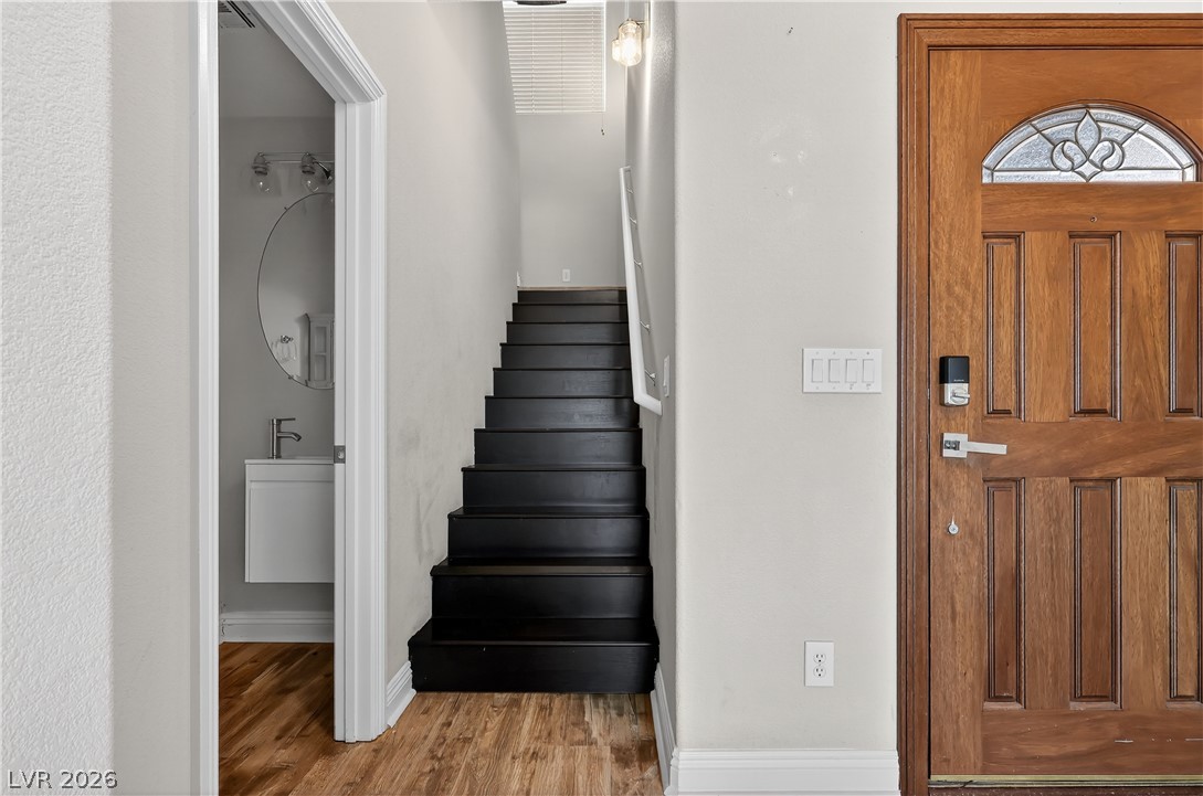 2077 Alki Beach Avenue Property Photo 12