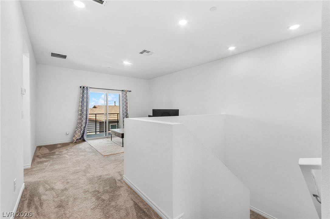 234 Walsh Peak Avenue Property Photo 19