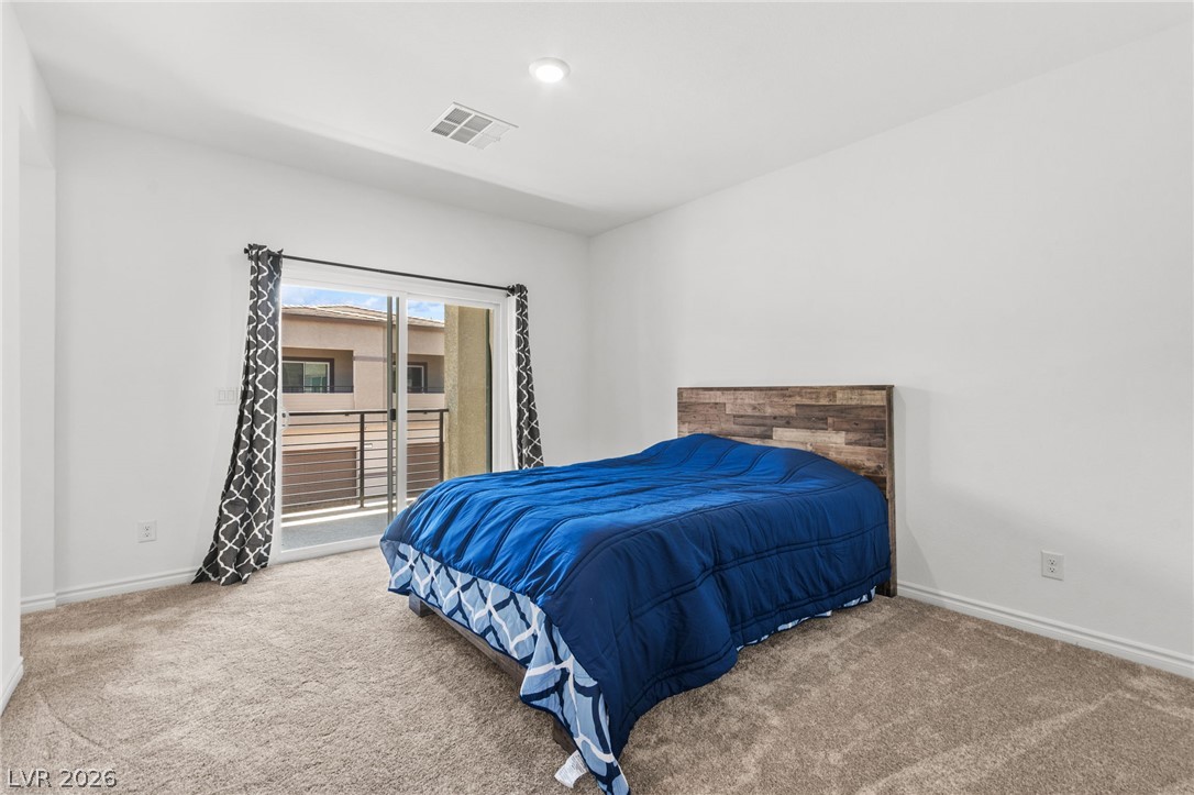 234 Walsh Peak Avenue Property Photo 32