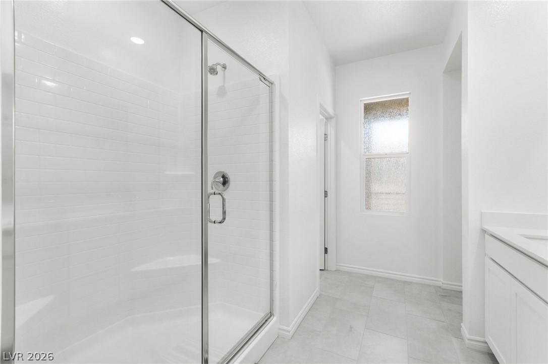 234 Walsh Peak Avenue Property Photo 38