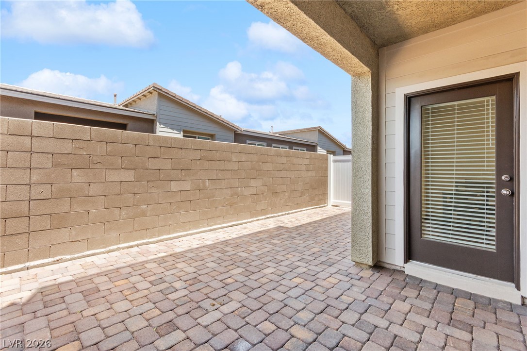 234 Walsh Peak Avenue Property Photo 40