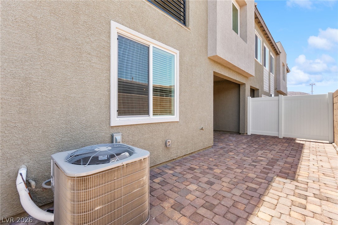 234 Walsh Peak Avenue Property Photo 42