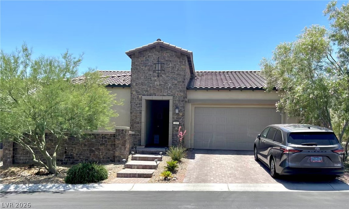 119 Colantonio Court Property Photo 1