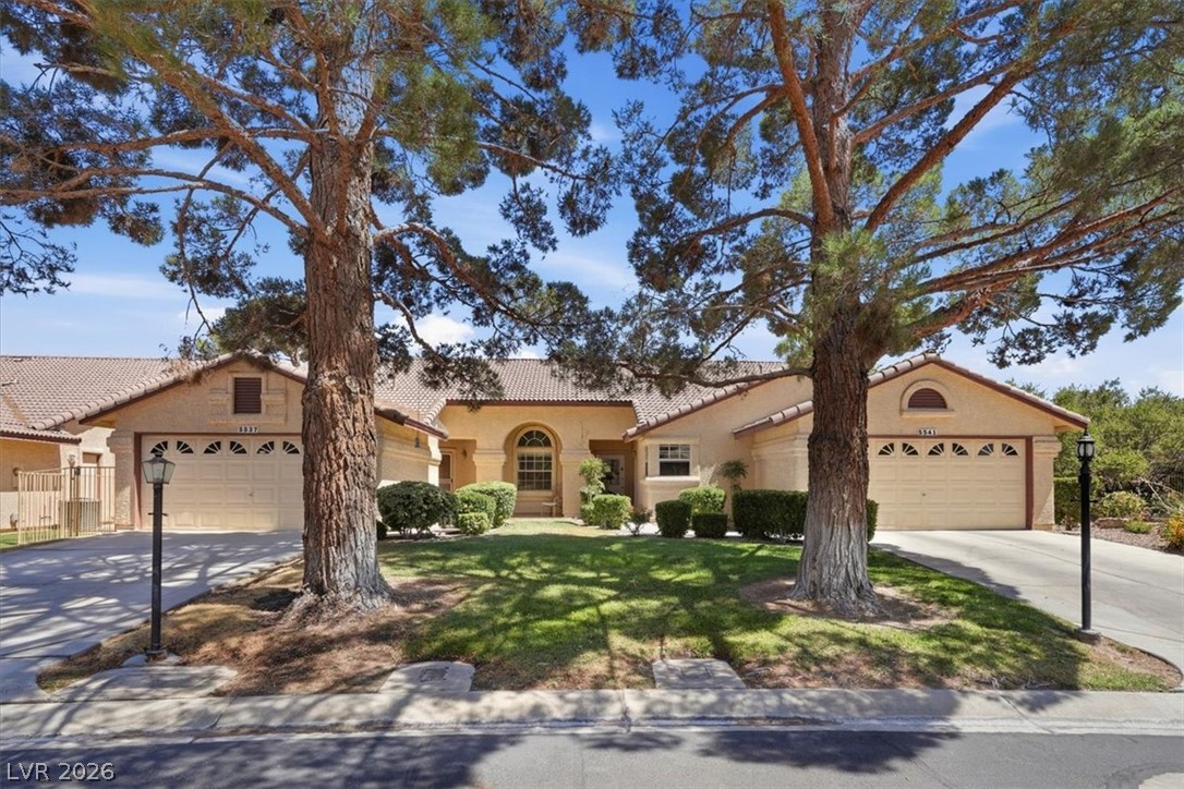 5537 Port Barrington Way Property Photo 1