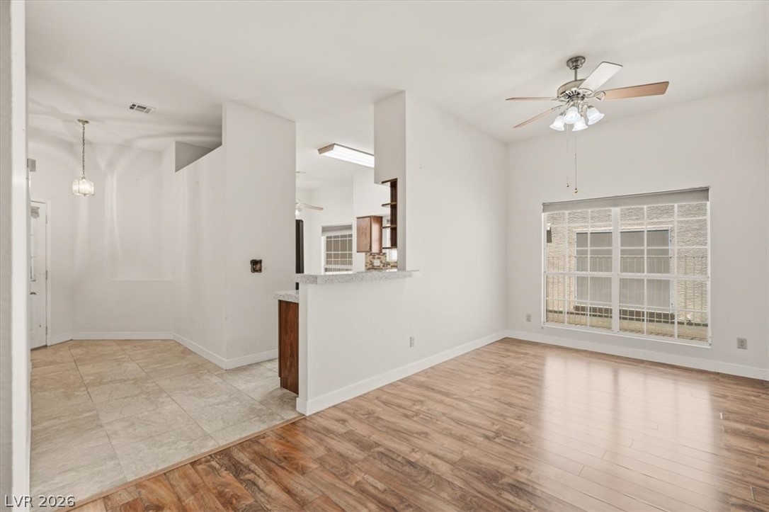 5537 Port Barrington Way Property Photo 10
