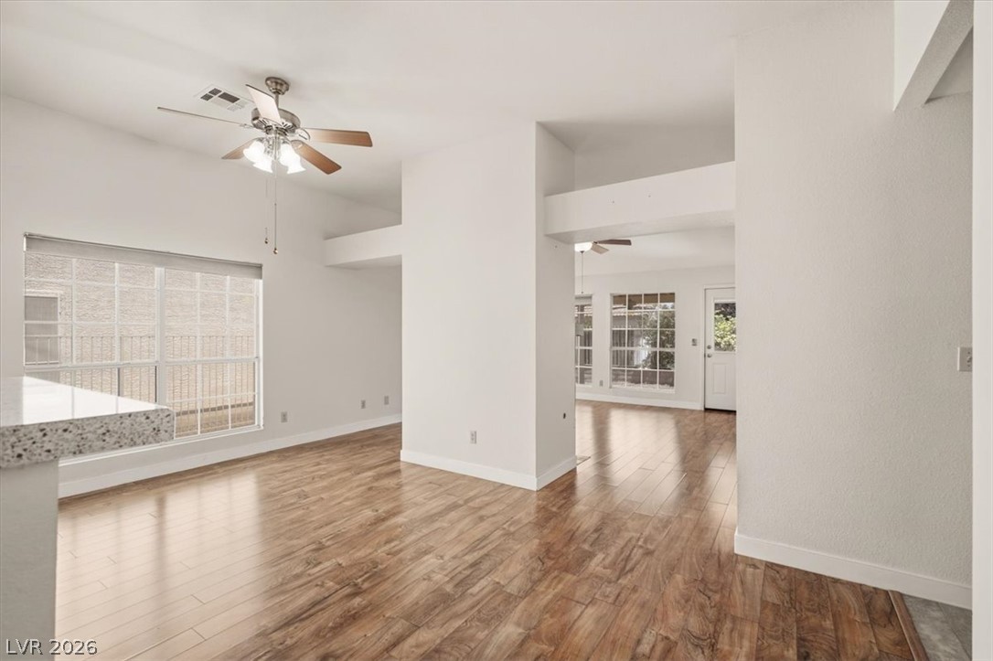 5537 Port Barrington Way Property Photo 14