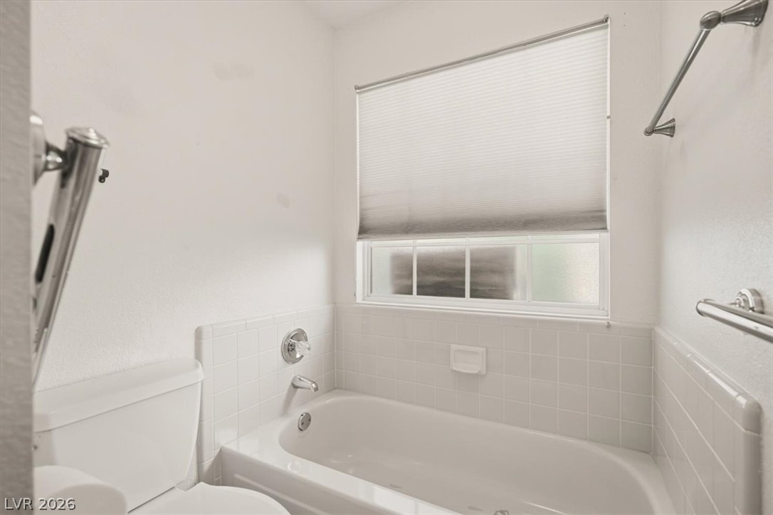 5537 Port Barrington Way Property Photo 20