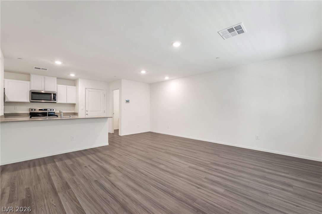 4826 Wine Ridge Avenue Property Photo 3