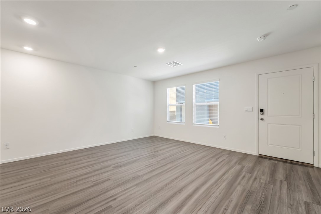 4826 Wine Ridge Avenue Property Photo 4