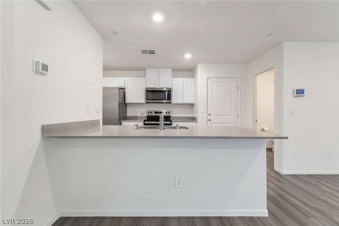 4826 Wine Ridge Avenue Property Photo 6
