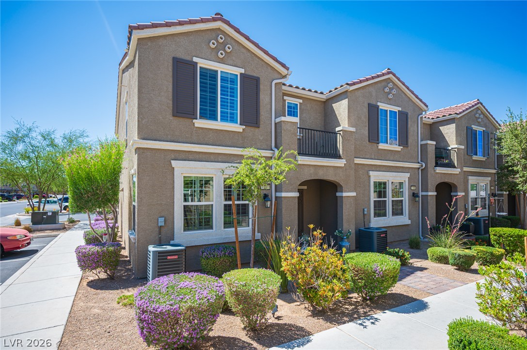 1201 Narrow Gorge Court Property Photo 1