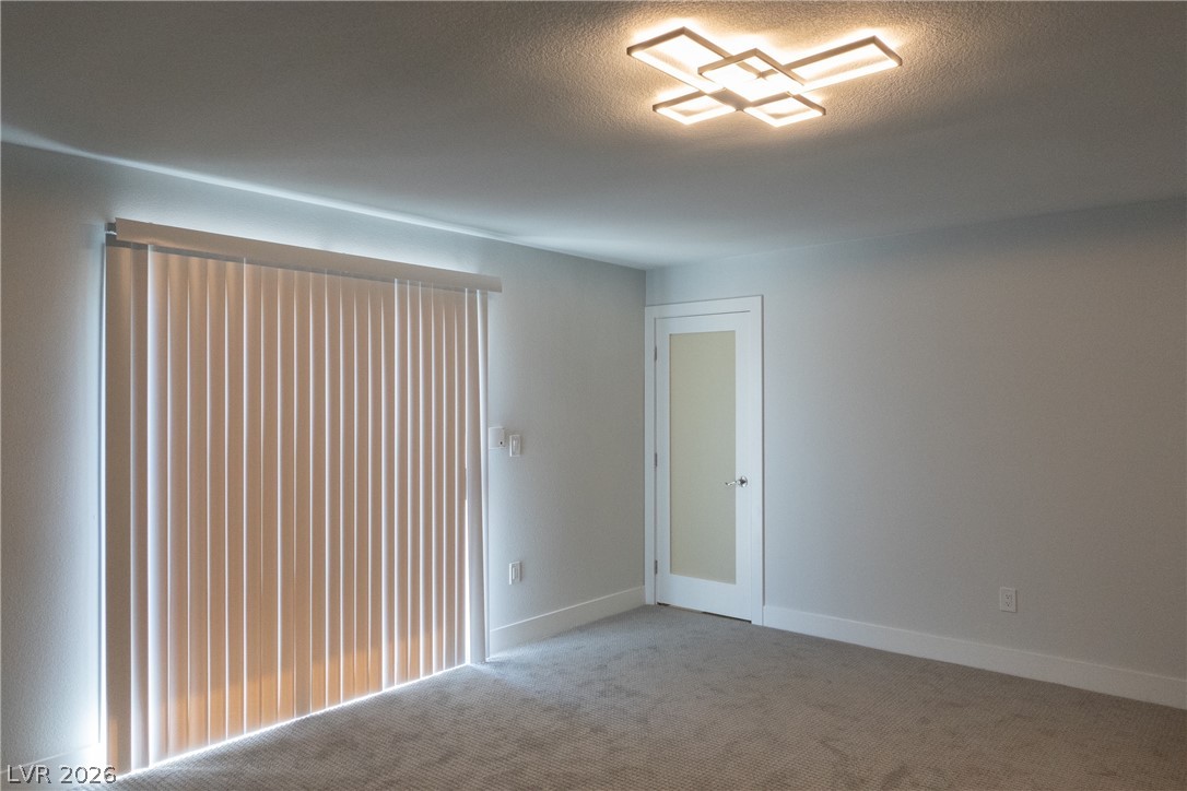 1814 8th Place Property Photo 13