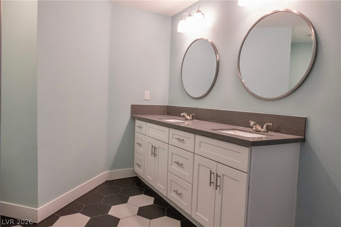 1814 8th Place Property Photo 16