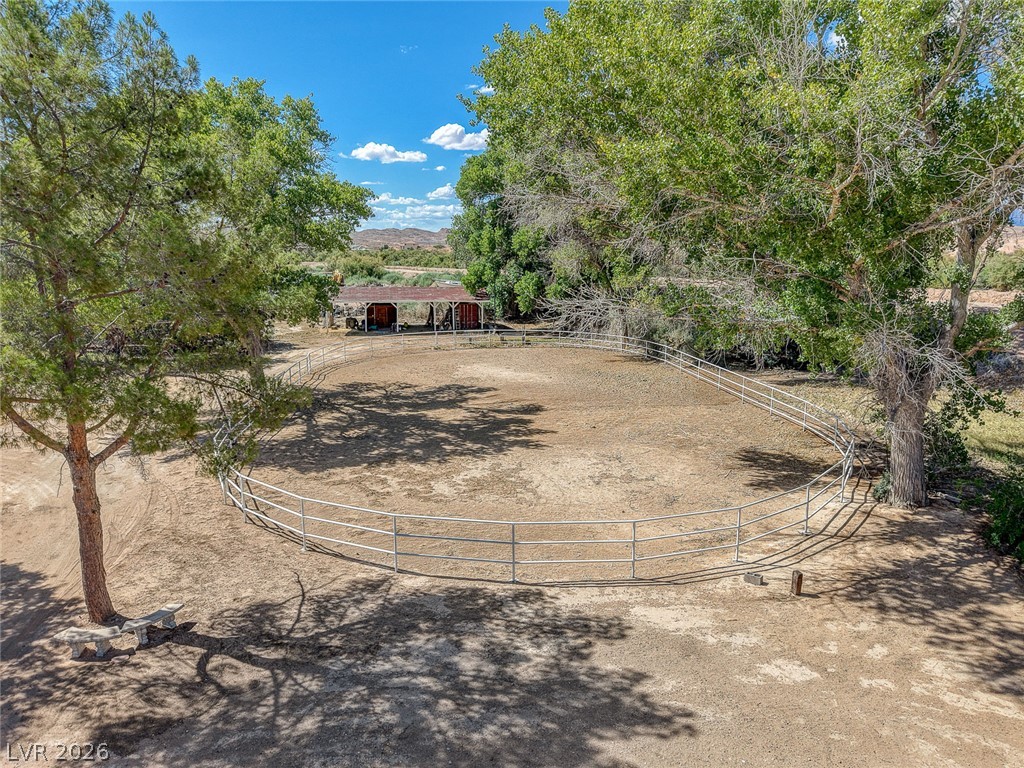 1950 Bowman Road Property Photo 2