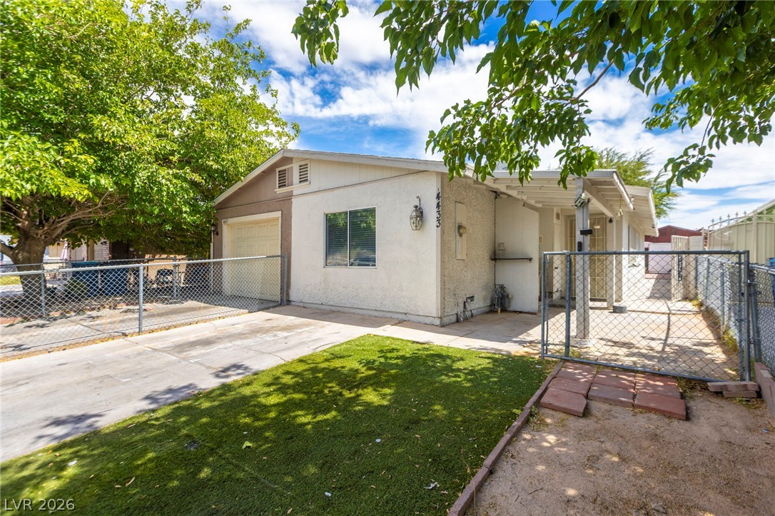4433 Cool Valley Drive Property Photo 3