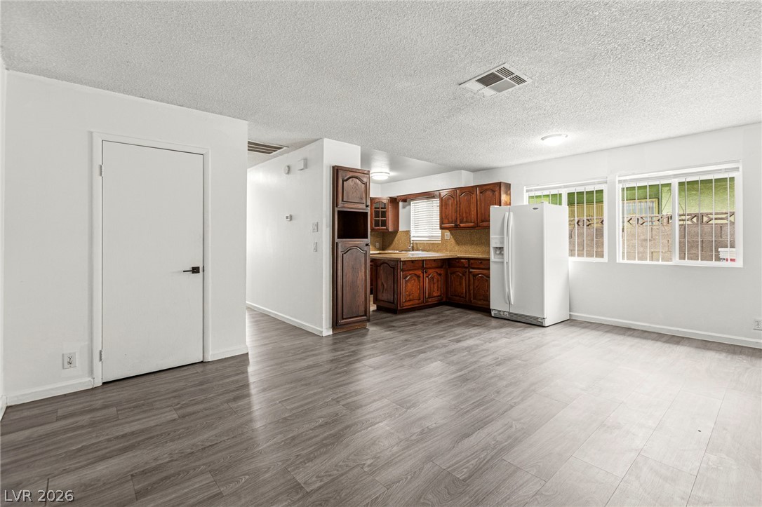 4433 Cool Valley Drive Property Photo 8