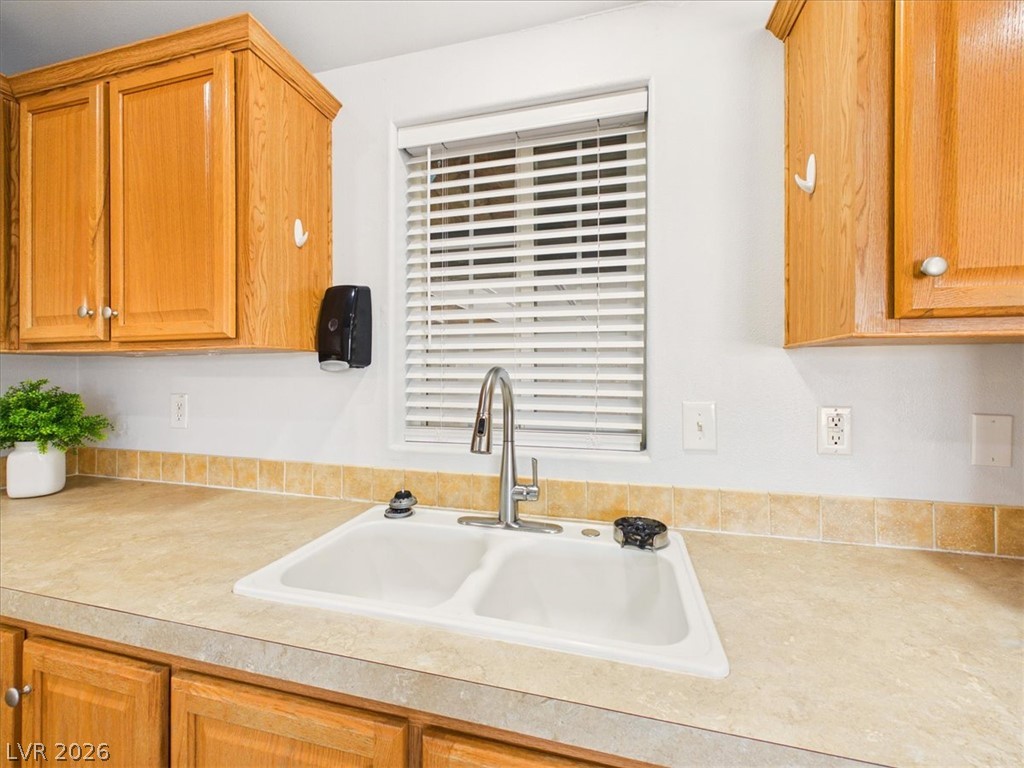 2630 West Retread Road Property Photo 29