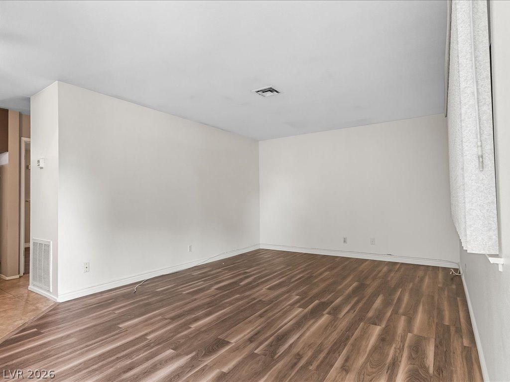 310 Greenbriar Townhouse Way Property Photo 5