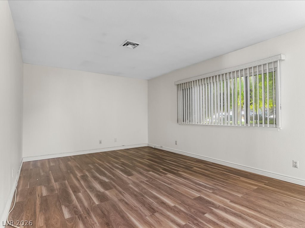 310 Greenbriar Townhouse Way Property Photo 7