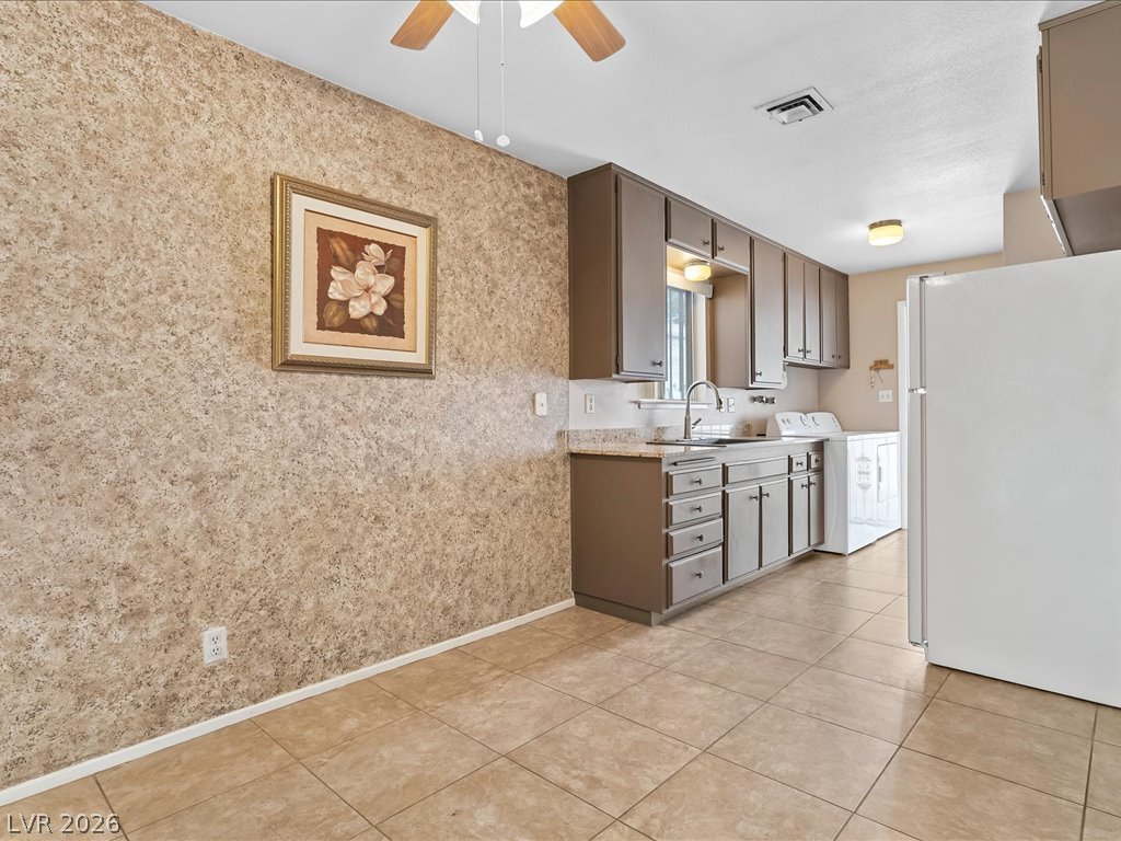 310 Greenbriar Townhouse Way Property Photo 11