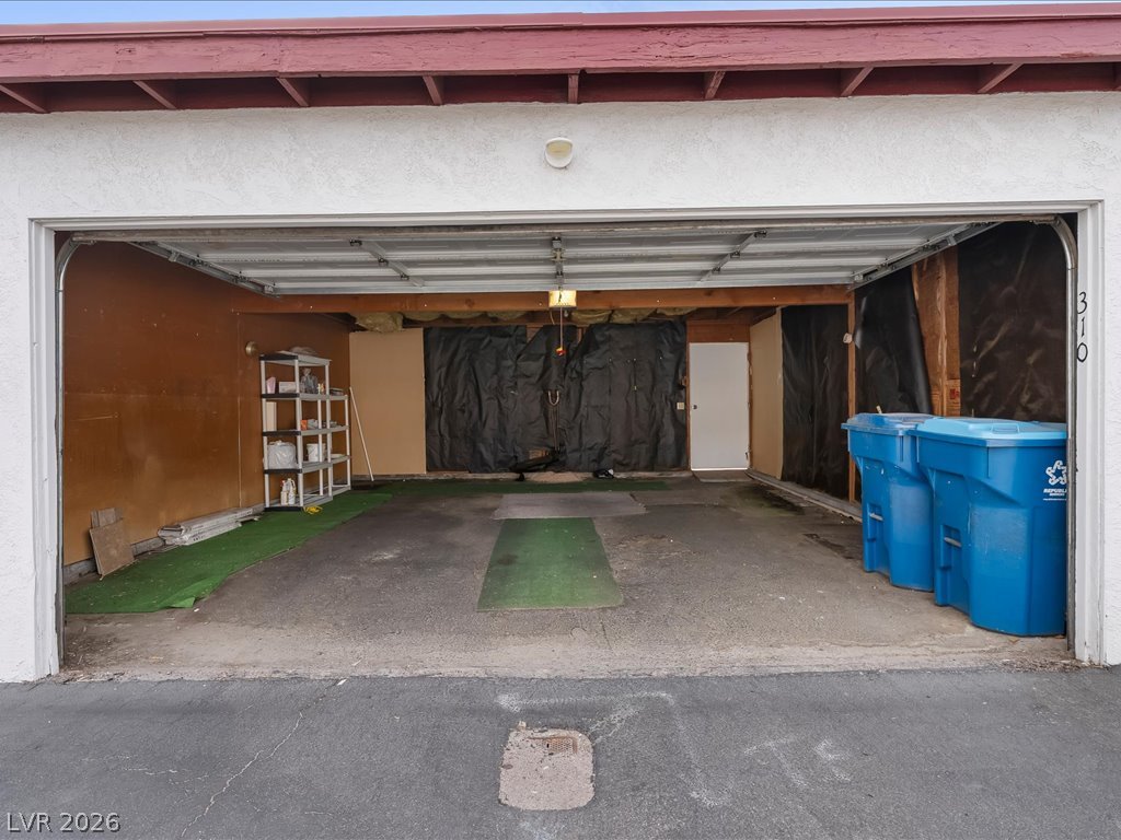 310 Greenbriar Townhouse Way Property Photo 25