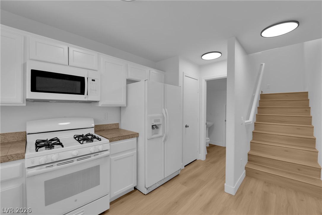 6976 Smiling Cloud Avenue Property Photo 11