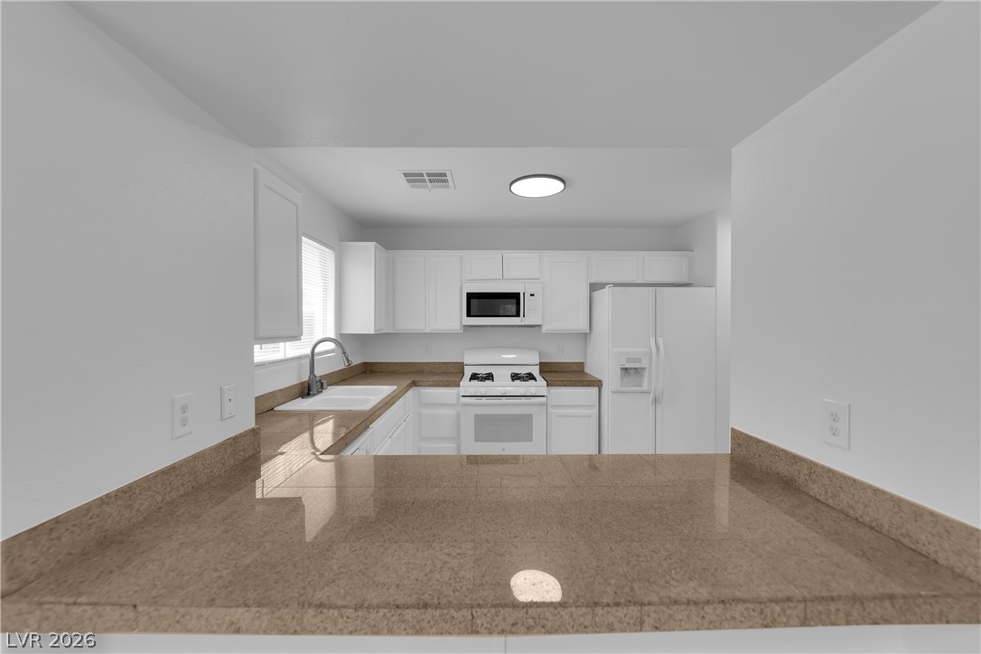 6976 Smiling Cloud Avenue Property Photo 15
