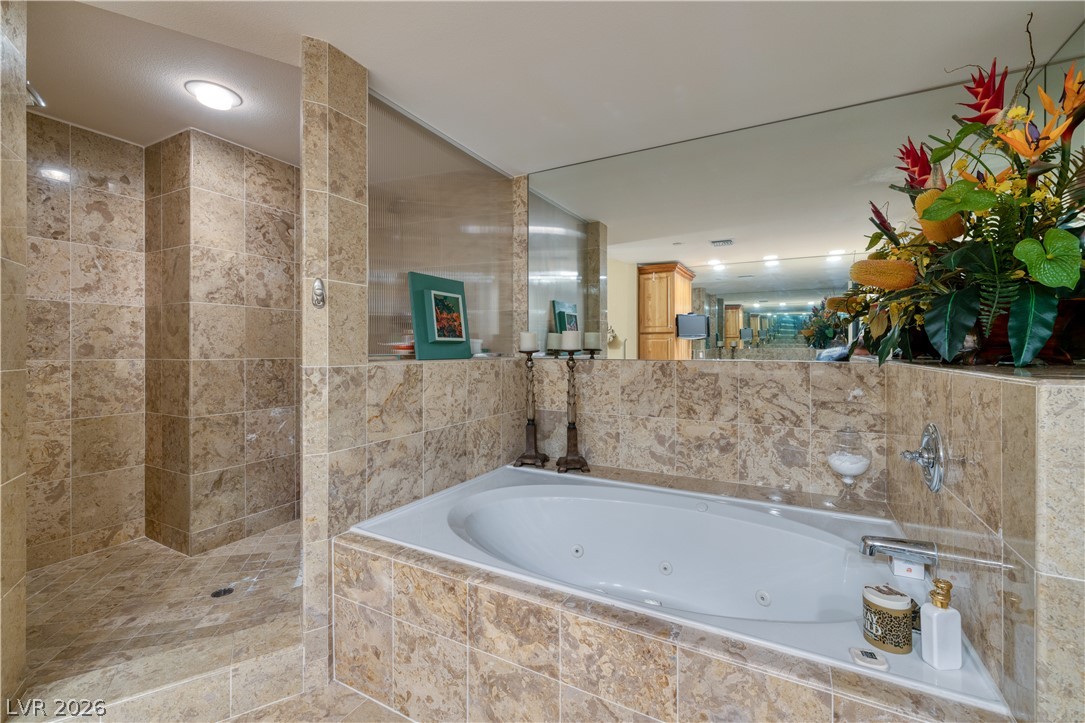 360 East Desert Inn Road 1001 Property Photo 18