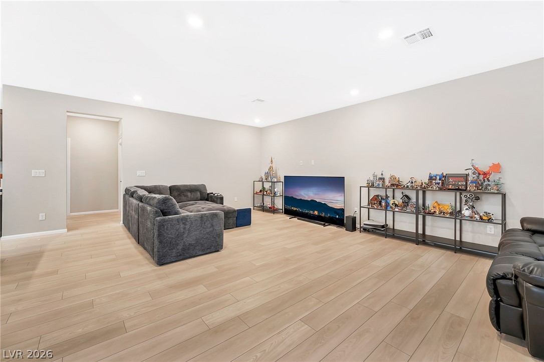 10201 Beckenham Hills Street Property Photo 2