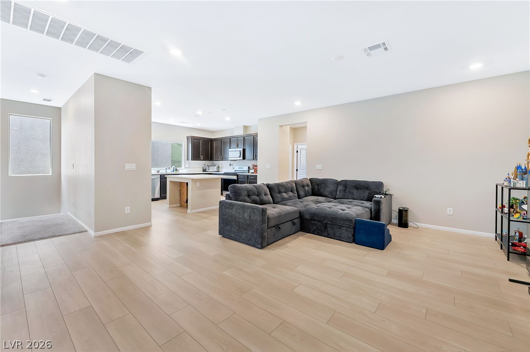 10201 Beckenham Hills Street Property Photo 3