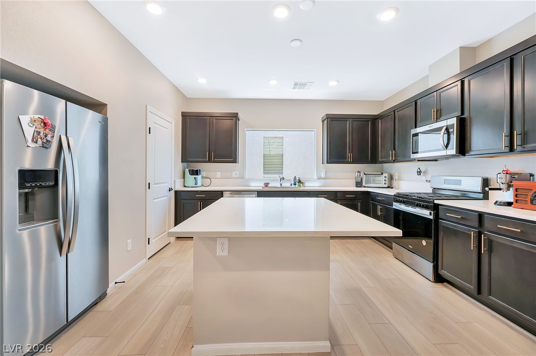 10201 Beckenham Hills Street Property Photo 8