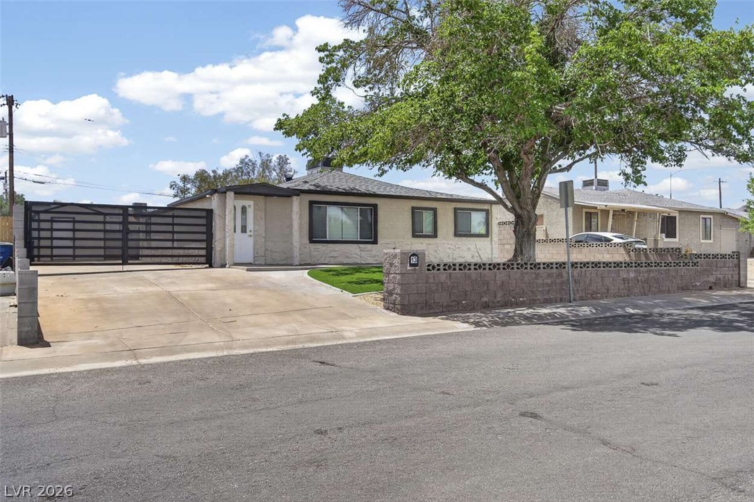 13 Mallory Street Property Photo 1