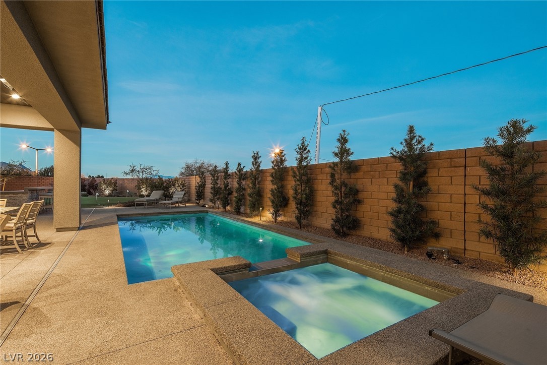 18 Garden Rain Drive Property Photo 45