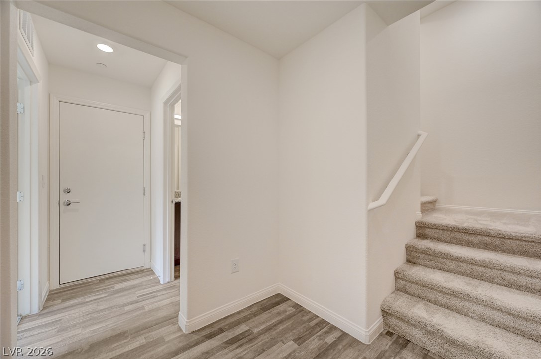 6944 Skyline Blue Street Property Photo 8